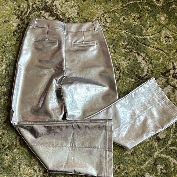 NWT  7 For All Mankind Women's Silver Metallic Faux Leather Vegan Pants - Picture 7 of 14